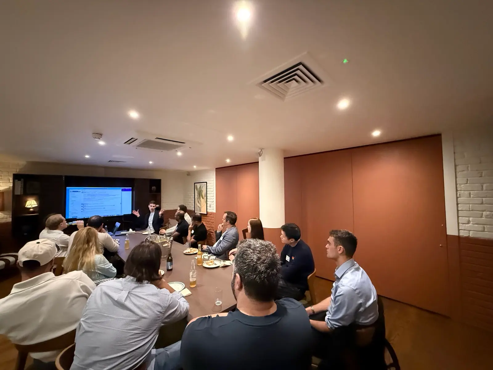 Fryd, CEO of Viktor teaching a masterclass at Top Founder Summit London Meetup